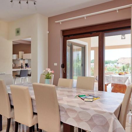 Villa Bartona For 8 Persons With Private Swimmingpool PUY 외부 사진