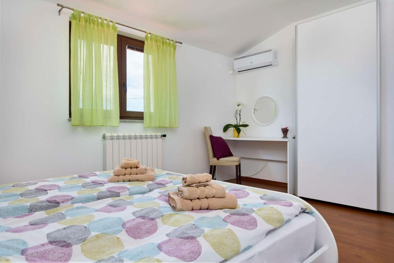 Villa Bartona For 8 Persons With Private Swimmingpool PUY 외부 사진
